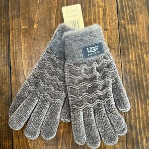 UGG Knit Women’s Gloves NWT